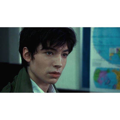 埃兹拉米勒 EZRA MILLER