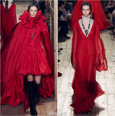 Valentino F/W 2016 Haute
Couture｜灵感取自大文豪莎士比亚，时光被拉回伊丽莎伯时代～这也是华伦设计师双人组的最后一个系列，本季高定后，女设计师Maria
Grazia Chiuri即将走马上任Dior空缺已久的创意总监一职～