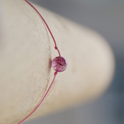 手绳 花の潮 手链 与 脚链 单粒天然草莓晶结绳
