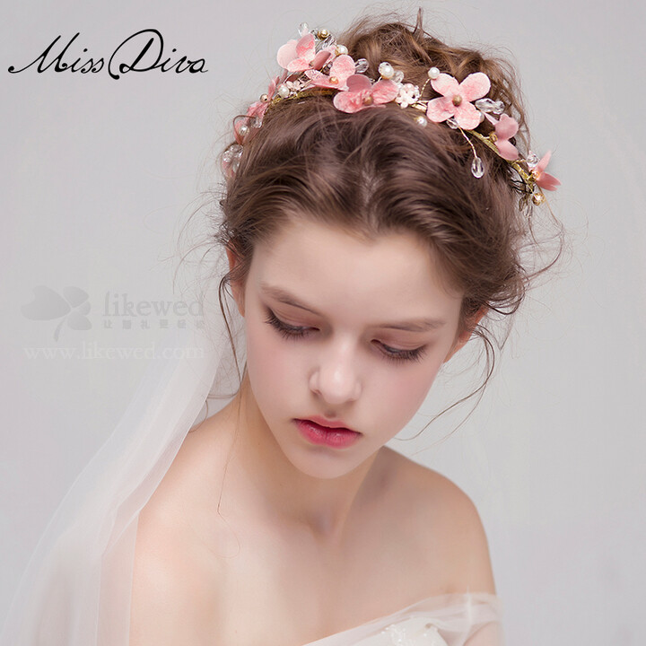 森女风新娘花朵发饰，让梦中的童话婚礼变成现实
