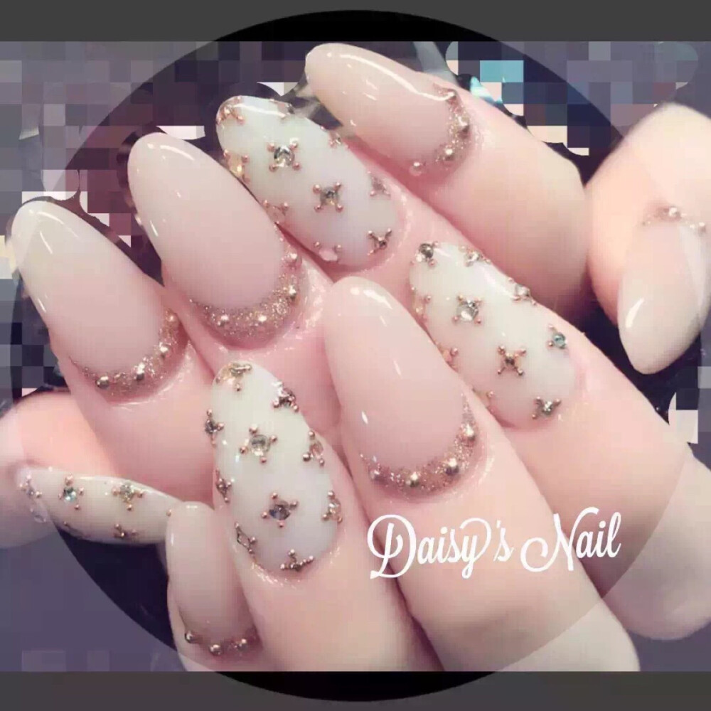 nail