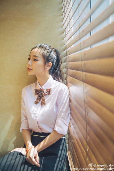 Angelababy 杨颖 微微一笑很倾城