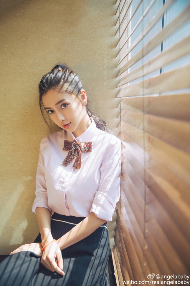Angelababy 杨颖 微微一笑很倾城