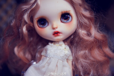 
Noise_doll
上传于 7月2日 22:14
来自 微博 weibo.com
#blythe改娃# 这个上班戴～这个自拍戴～这个见男友戴～这个逛街戴