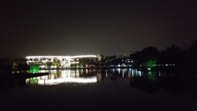 学校夜景
