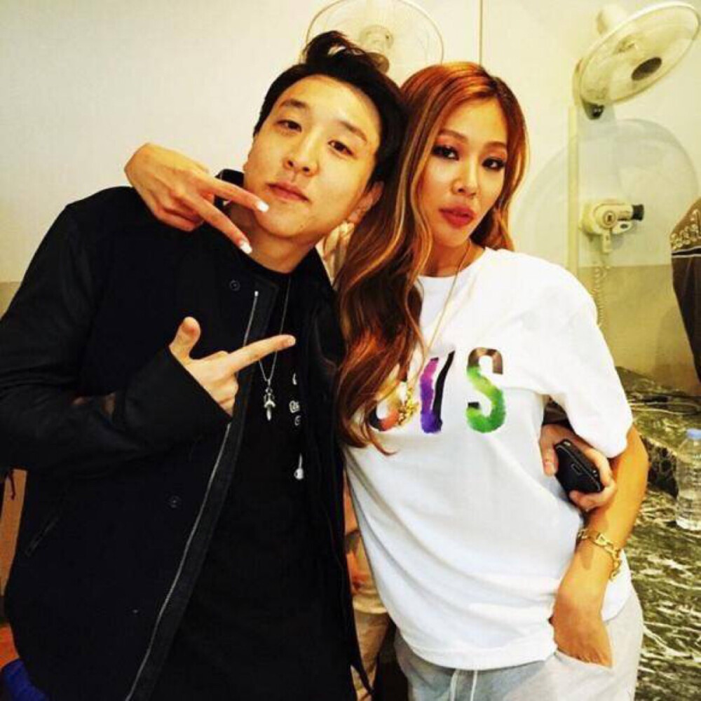 jessi 和flowsik