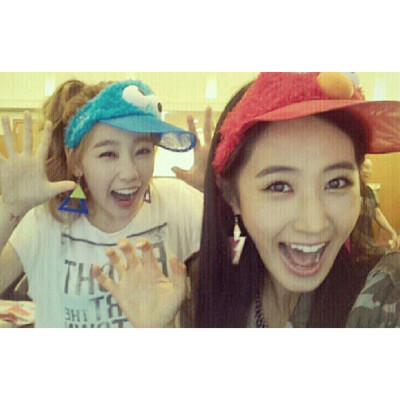 少时 金泰妍 郑秀妍 黄美英 林允儿 权侑莉 崔秀英 金孝渊 李顺圭 徐贤 九只姐姐 