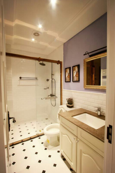 【卫生间】防水漆的使用，可以让厕所的颜色更丰富