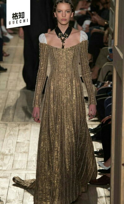 Valentino 2016秋冬系列：莎士比亚