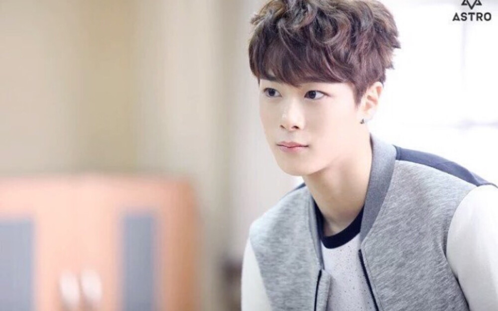 Moonbin