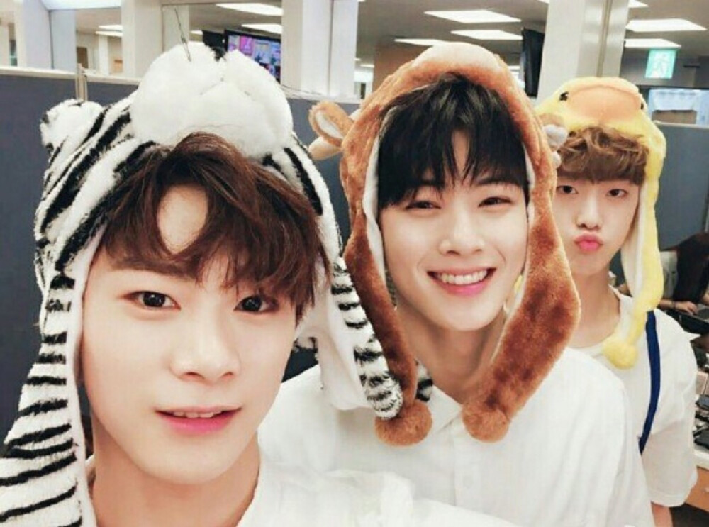 moonbin & eunwoo