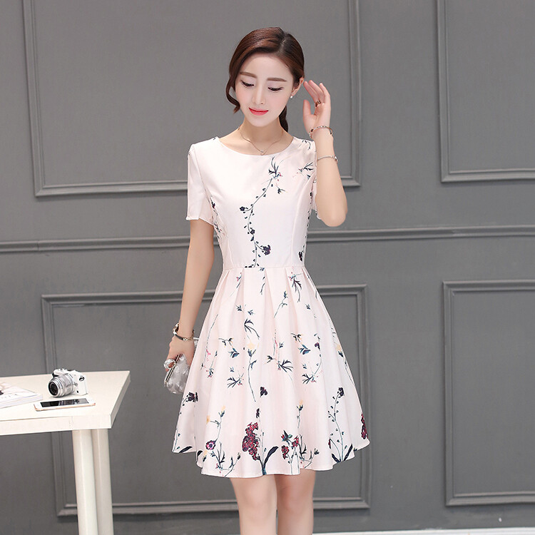 https://shop162963469.taobao.com/shop/view_shop.htm?spm=a313o.7914902.a1zvx.d53.nJPhlu&mytmenu=mdianpu&user_number_id=2920650012夏季新款时尚印花圆领韩版A字裙连衣裙女