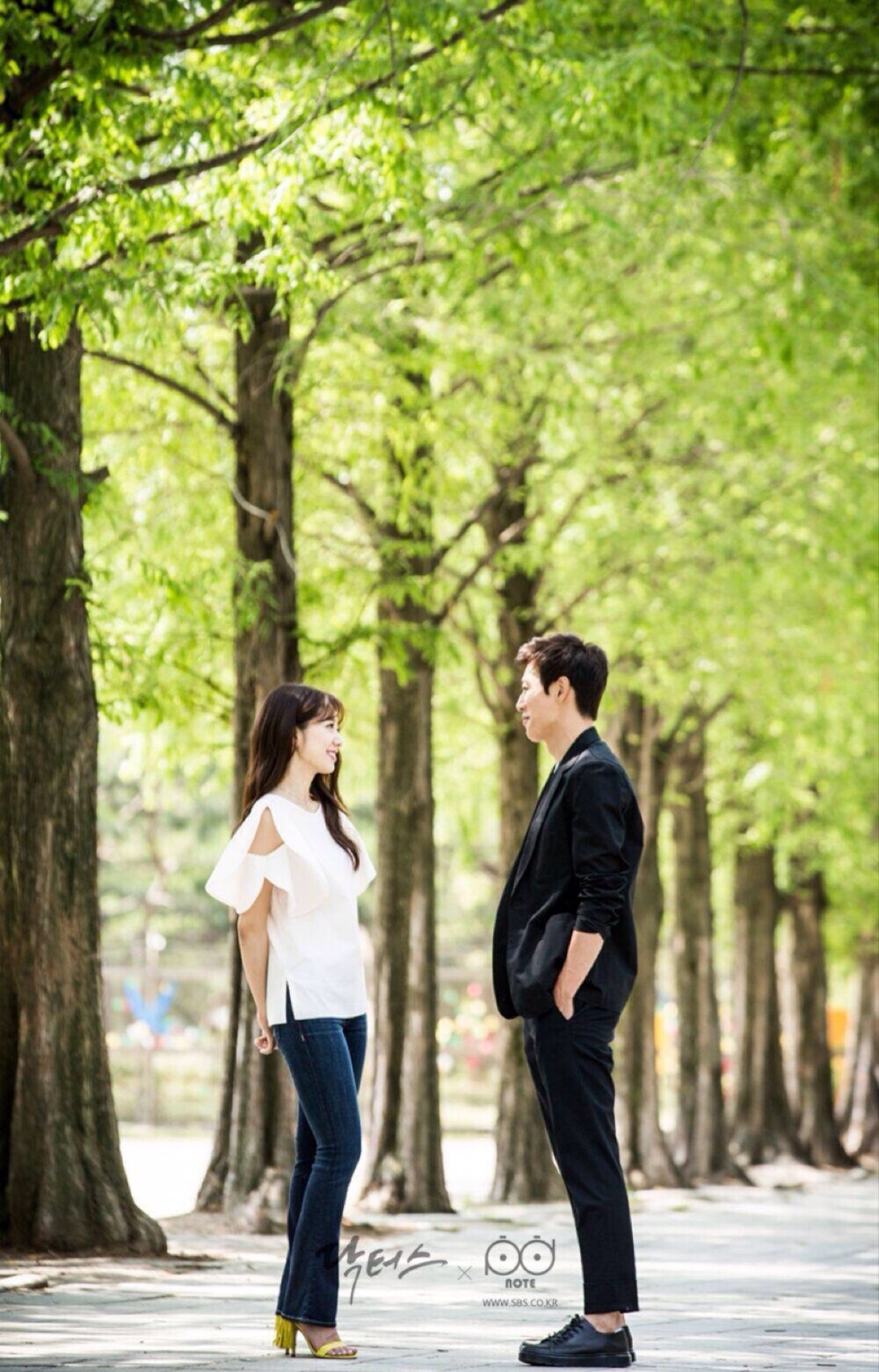 doctors剧照朴信惠金来沅尹均相李圣经韩剧电视剧壁纸