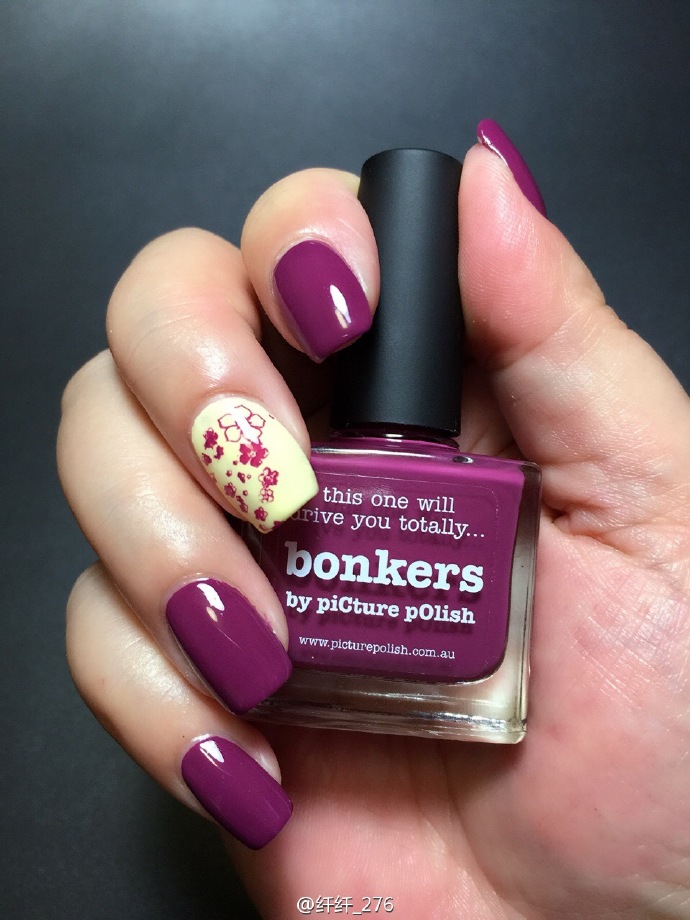 #PicturePolish# bonkers ～好好看～@NilNails pp纯色也棒棒哒，好涂饱和，做印油也毫不逊色，赶着涂完早点睡觉。我就胡乱撸了一下，你将就看吧晚安～