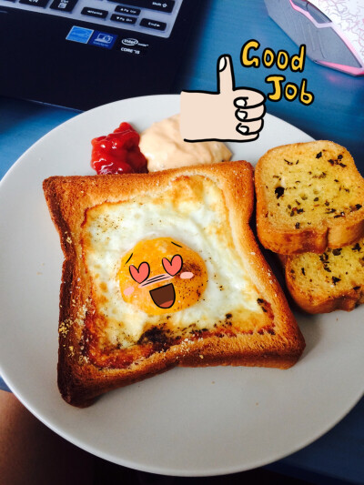 #留学小日子前传#---brunch蒜香面包+cheese蛋面包///我是真心不知道这个方方的玩意儿该叫什么名字-0- 妖可兮！千岛酱脆骨---16.7.17