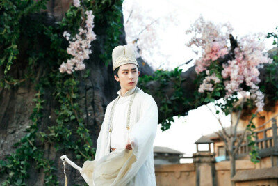 大树的古装照（☆_☆）
cr. @林枫松Three_T个站