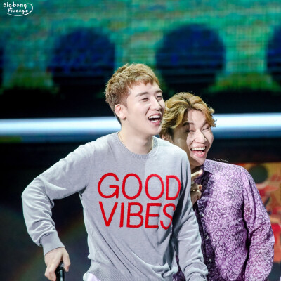 #BIGBANG出道十周年# 16.07.21 BIGBANG MADE［V.I.P］TOUR in ZHONGSHAN 李昇炫&姜大声 胜利&大声 SEUNGRI&DAESUNG 所有的一切都抵不过你们在一起笑得无忧无虑不掺烦恼❤️