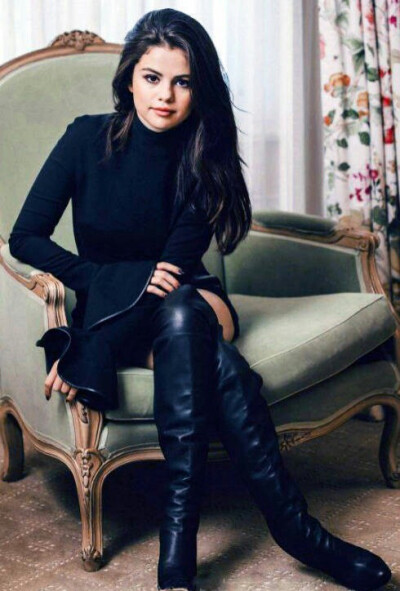 SelenaGomez