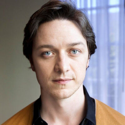 #James McAvoy##365SidesOfMcAvoy# 【4/365】詹姆斯·白发不是挑染胜似挑染·麦卡沃伊，发际线和时髦值，十年如一日。时间予你白发与皱纹，也予你温柔与深沉。