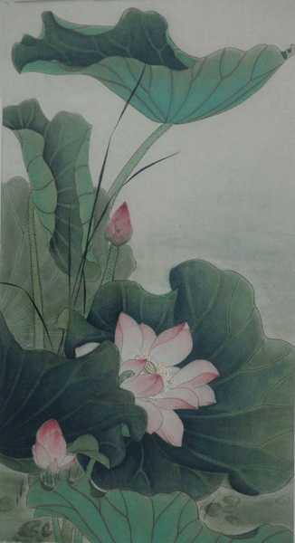 荷花Nelumbo nucifera Gaertn.又名莲花、水芙蓉等?；ㄆ?～9月，每日晨开暮闭。果熟期9～10月。荷花“中通外直，不蔓不枝，出淤泥而不染，濯清涟而不妖”的高尚品格，历来为古往今来诗人墨客歌咏绘画的题材之一。1985年5月荷花被评为中国十大名花之一。荷花是印度、泰国和越南的国花。荷花是水生植物。中国早在三千多年即有栽培，在辽宁及浙江均发现过碳化的古莲子，可见其历史之悠久。莲叶、莲花、莲蕊等也都是中国人民喜爱的药膳食品?？杉苫ㄊ澄幕姆岣欢嗖??！被ㄓ铮呵灏?、坚贞纯洁、忠贞和爱情、孤傲、冰清玉洁、自由脱俗...