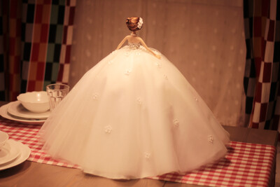 手工贴花水钻可爱婚纱芭比新娘 中国娃娃生日情人圣诞节婚庆礼品