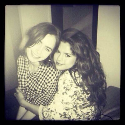 Lily collins & Selena Gomez