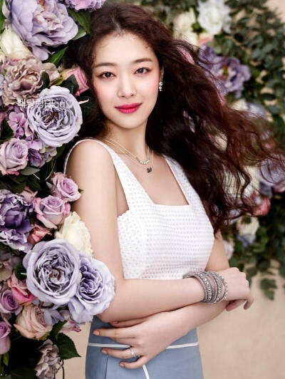 崔雪莉Sulli 施华洛世奇