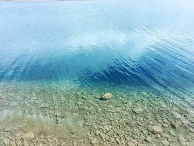 羊湖的水