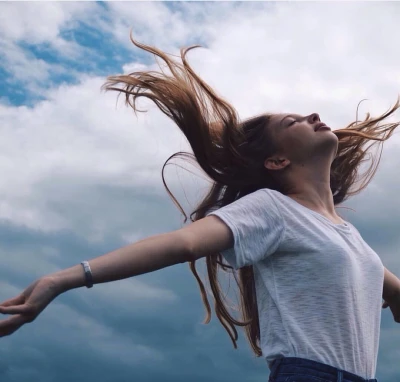 侧脸欧美高清头像