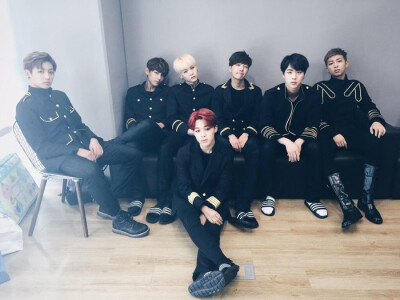 防弹少年团 BTS 金南俊 RAP MONSTER 闵玧其 SUGA 郑号锡 J-HOPE 金硕珍 JIN 朴智旻 JIMIN 金泰亨 V 田柾国 JUNG KOOK