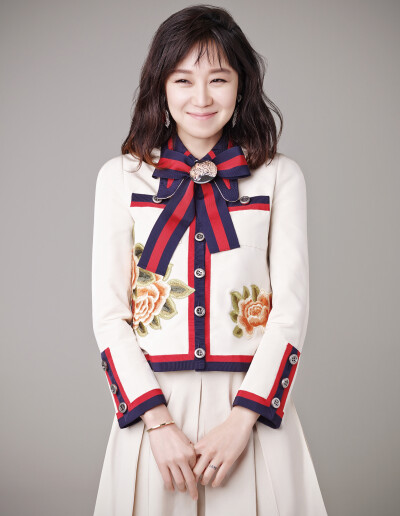 【2016年8月17日 新剧】《嫉妒的化身》为韩国SBS电视台水木剧，将于8月播出。由徐淑香编剧，孔晓振、曹政奭主演。是一部描绘了嫉妒的人们毁掉的模样愉快的恋爱浪漫喜剧，讲述了电视台里主播和气象播报员之间炙热的竞…