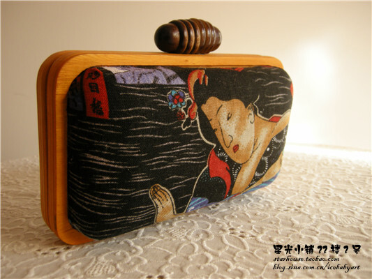 和风歌姬木质口金包https://item.taobao.com/item.htm?spm=a1z10.5-c.w4002-1887812462.37.CGAZz2&id=42875875975