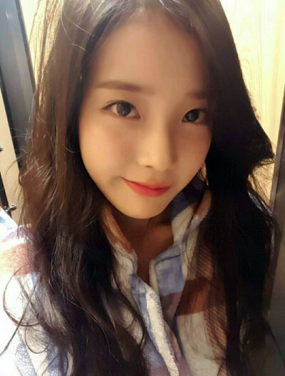 ❤ IU 李知恩