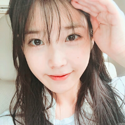 ❤ IU 李知恩