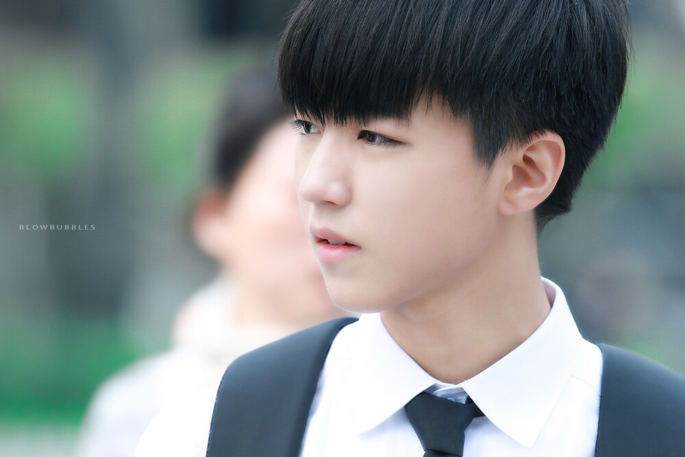 #TFBOYS王俊凯##王俊凯##TFBOYS# 超少年密码拍摄cr：BLOWBUBBLES王俊凯个站