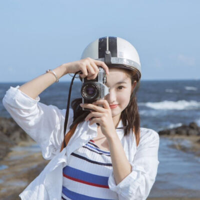 女生头像 小清新 森系 简约 可爱 海边 蓝色 夏天 @大玉仔