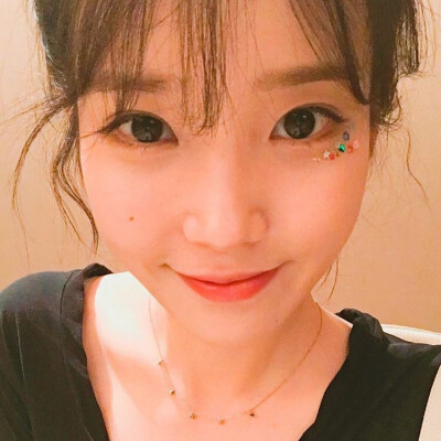 IU