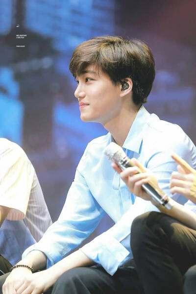 EXO 金钟仁 kai 首尔三巡 cr:logo