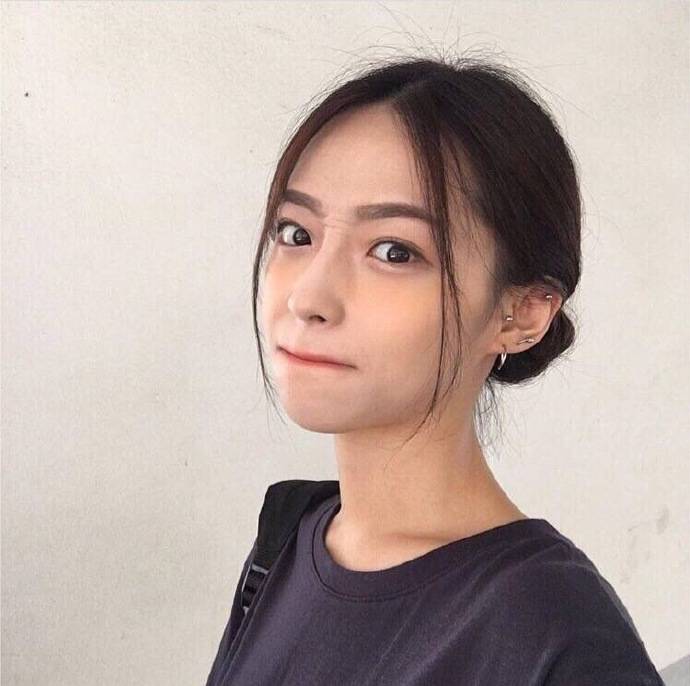 女生头像闺密时间很霸道一走不回头