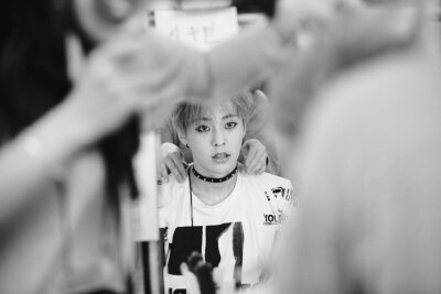 #金珉锡出演电影金先达##XIUMIN#【MAD ICE 프림 ‏@ luvsupreme_xiu】Wyth EXO Gift EXO’rDIUM 花絮图片