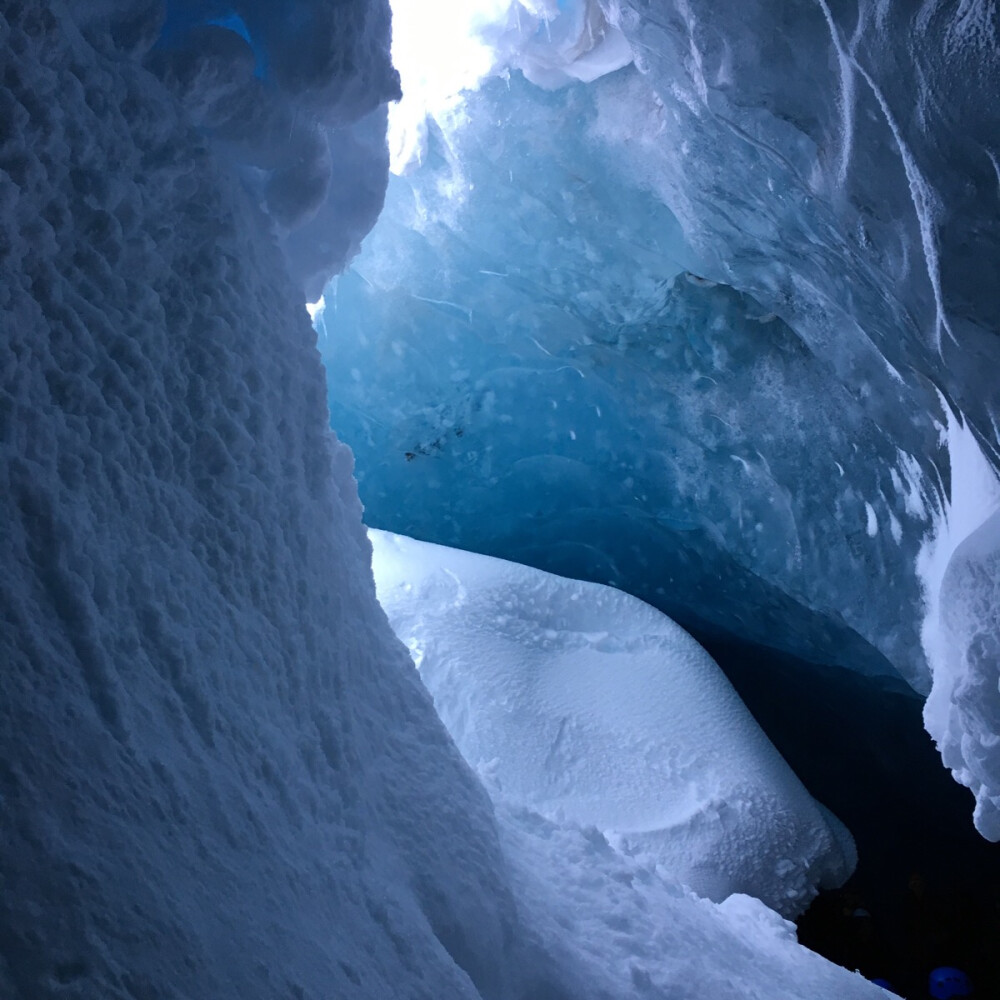 冰岛的蓝冰洞 完全没用滤镜