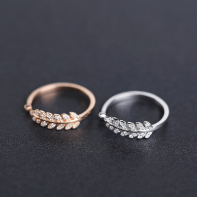 时尚纯银镶钻树叶戒指两色入，戒指开口，容易佩戴，纯银材质 不过敏不变色，款式独特 适合各个年龄段的人