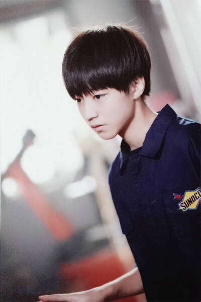 ＃TFBOYS - 王俊凯＃MV《信仰之名 》后台照片