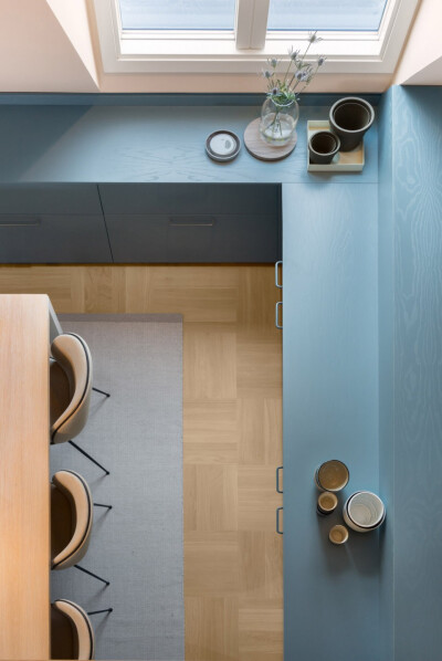 001 inner city blue by NOTE Design Studio SoFo Residence-9