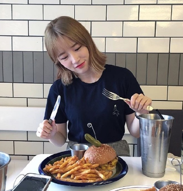 [国民撩汉二师弟 少女诱惑力]高清女头 男头 欧美 情侣 闺密头像 清新 森系 韩系 可爱 搞怪 黑白 身体部位图 举牌 备忘录 软妹 集图不易随手点赞关注 【你还记得他吗】8.4