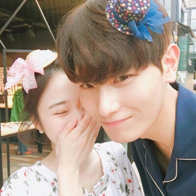 [国民撩汉二师弟 少女诱惑力]高清女头 男头 欧美 情侣 闺密头像 清新 森系 韩系 可爱 搞怪 黑白 身体部位图 黑暗 举牌 备忘录 软妹 集图不易随手点赞关注 【你还记得他吗】8.4