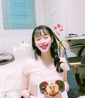 [国民撩汉二师弟 少女诱惑力]高清女头 男头 欧美 情侣 闺密头像 清新 森系 韩系 可爱 搞怪 黑白 身体部位图 黑暗 举牌 备忘录 软妹 集图不易随手点赞关注 【你还记得他吗】8.4