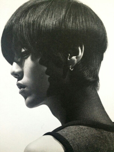 鹿晗 芭莎 实力撩妹 帅 国教鹿院长 傻狍’ 尚好的青春都是你 再遥远都跟随你 for 鹿晗。by荒野嫖客，