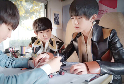 TFBOYS's MV《信仰之名 》