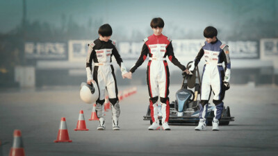 TFBOYS's MV《信仰之名 》